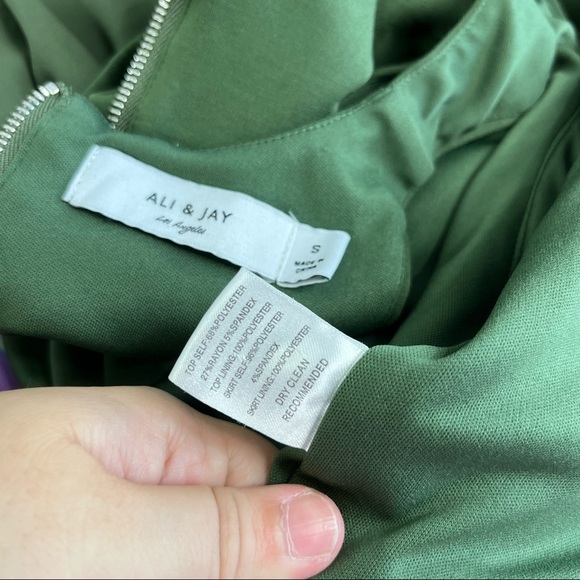 Ali & Jay 2 Pc Crop Tank Maxi Slit Skirt Det - Picture 12 of 12